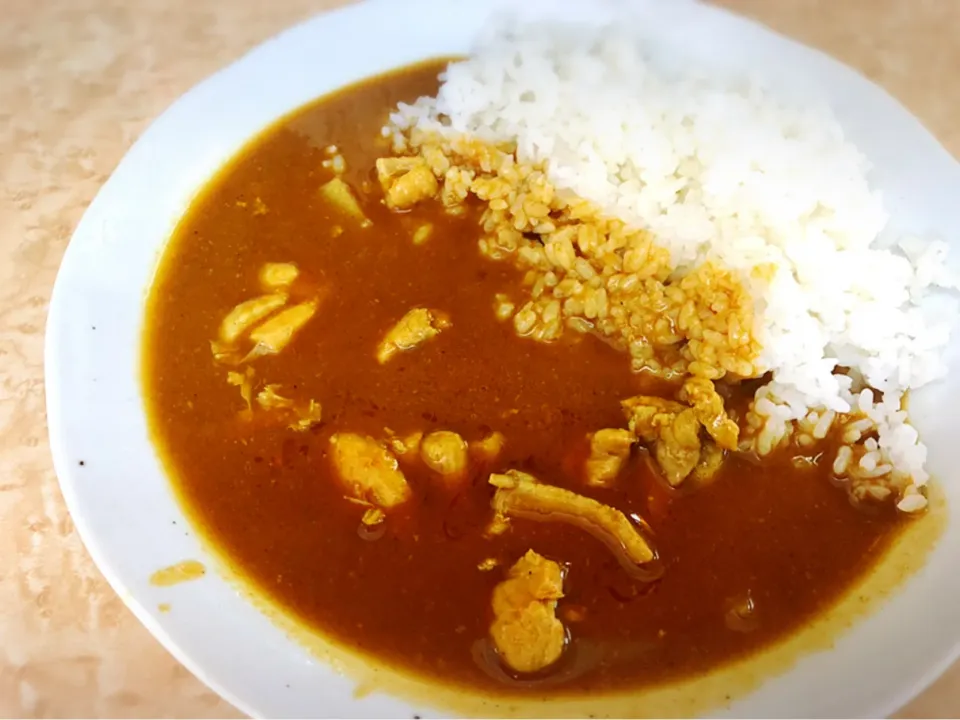 チキンカレー ¥600|Blue Moon Caféさん