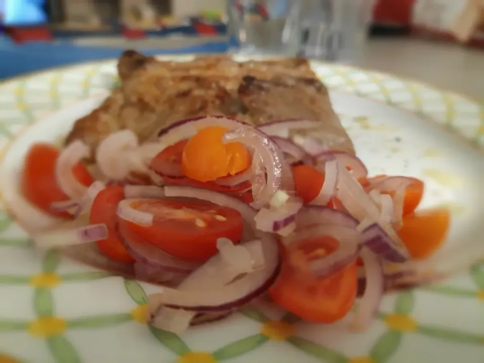 Jack Daniel's marinated pork chop with homegrown cherry tomatoes and onions salad|Ery_05さん