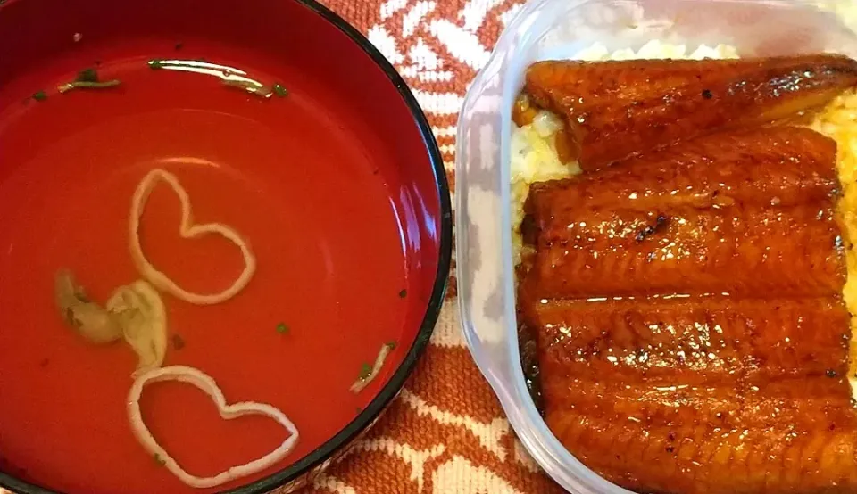 肝吸いのお麩がW❤
今日の弁当🍱は鰻！|みちっちさん