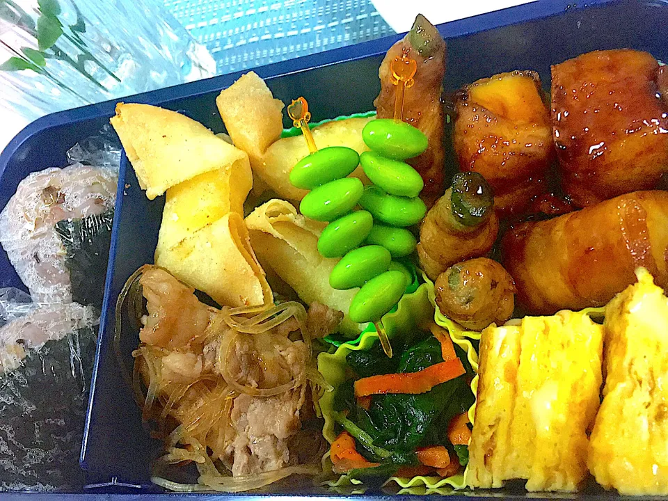 Snapdishの料理写真:息子ちゃん久々お弁当☆肉巻きアスパラと肉巻き豆腐が仲間入りです(,,> <,,)♡|ひろこさん