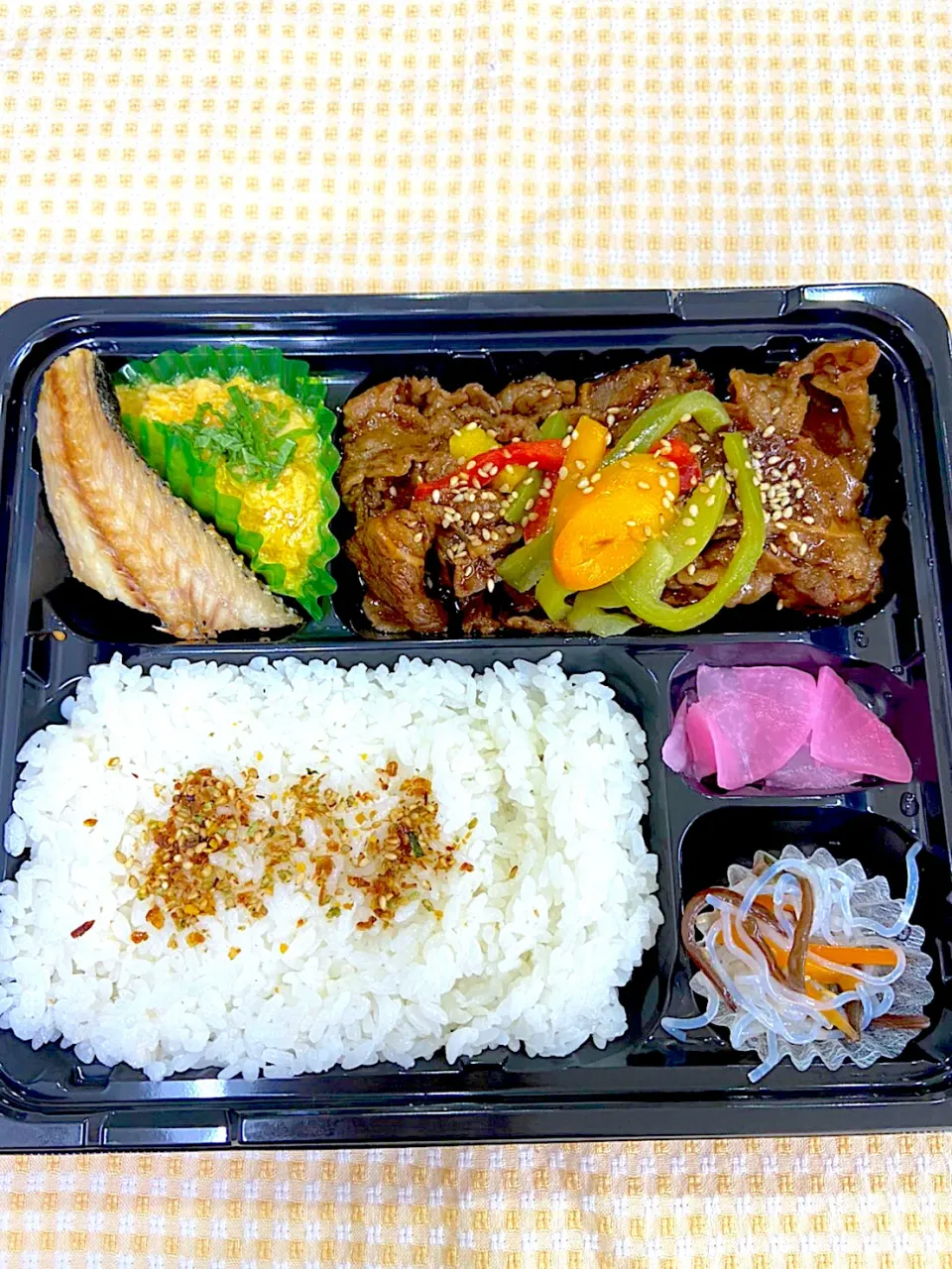 Snapdishの料理写真:厚別区役所食堂日替わり弁当|nyama1さん