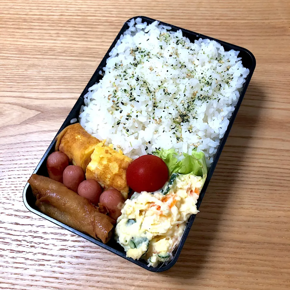 金曜日の旦那さんのお弁当🍙|むさけんさん