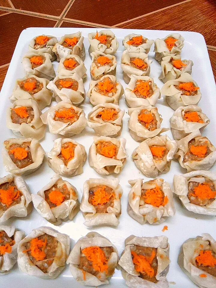 homemade siomai.
available per tub|hamburger172020さん