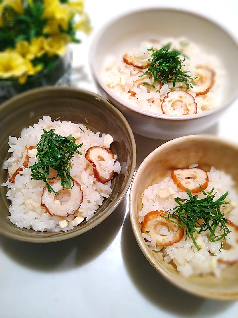 とだともさんの料理 竹輪と高野豆腐の炊き込みご飯 すりおろし生姜もたっぷり|まめころさん