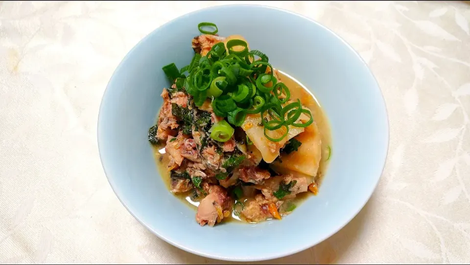 おかちさんの料理 鯖缶とスシガリ和え🍀|卯月さん