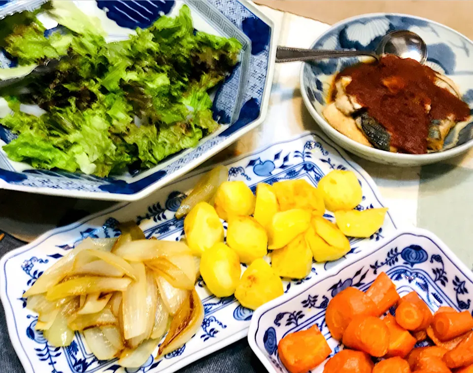 主人が釣ってきた鯖をムニエル風に、手づくりトマトケチャップで🍅|smilesさん