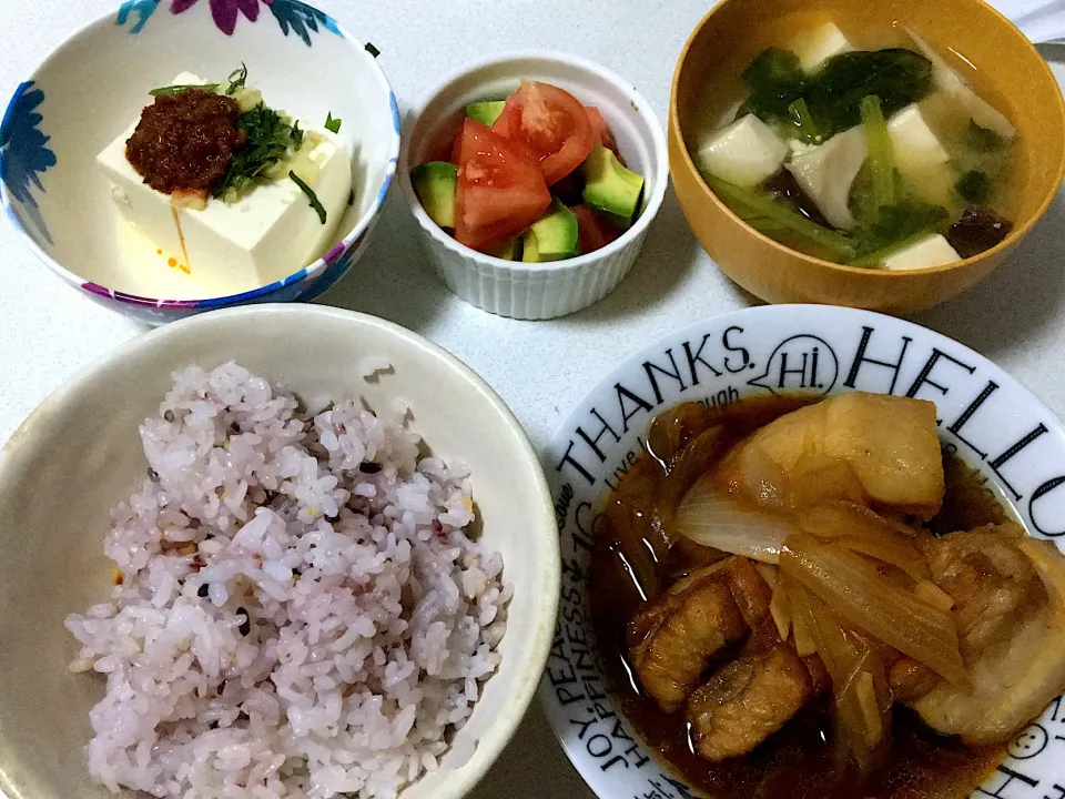 豚の角煮＊ピリ辛冷奴＊アボカドトマト|かっすーさん