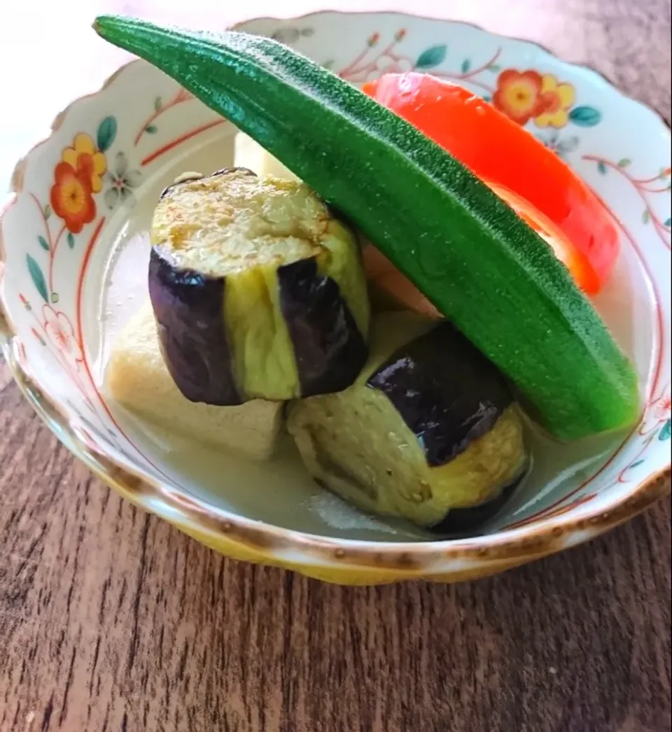 古尾谷りかこさんの料理 高野豆腐のごま豆乳含め煮と夏野菜の冷し鉢|とだともさん