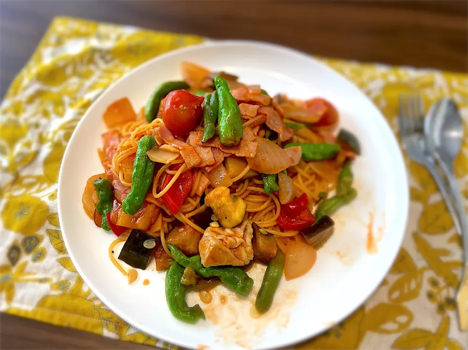 夏野菜のトマトソースパスタ|禄 恵さん