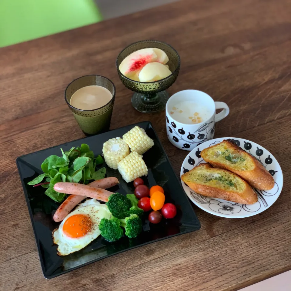 今日の朝ごはん|ぺんぎんさん