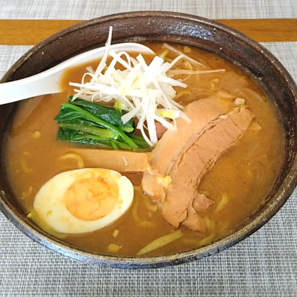 お取り寄せ味噌ラーメンでお昼〜|Reikoさん