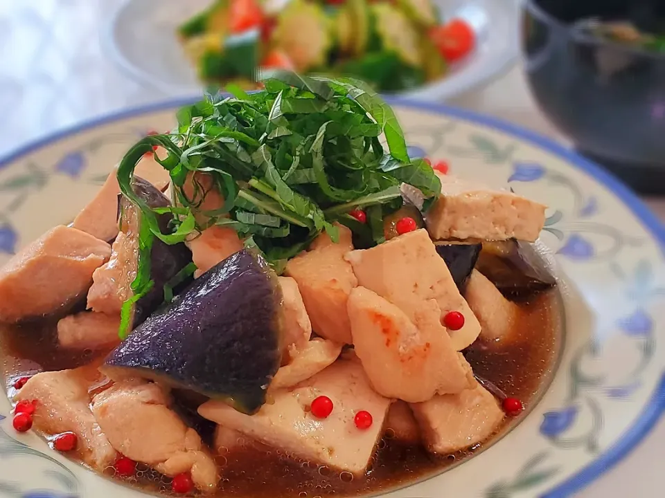 揚げなすと鶏肉の豆腐あん|モコさん