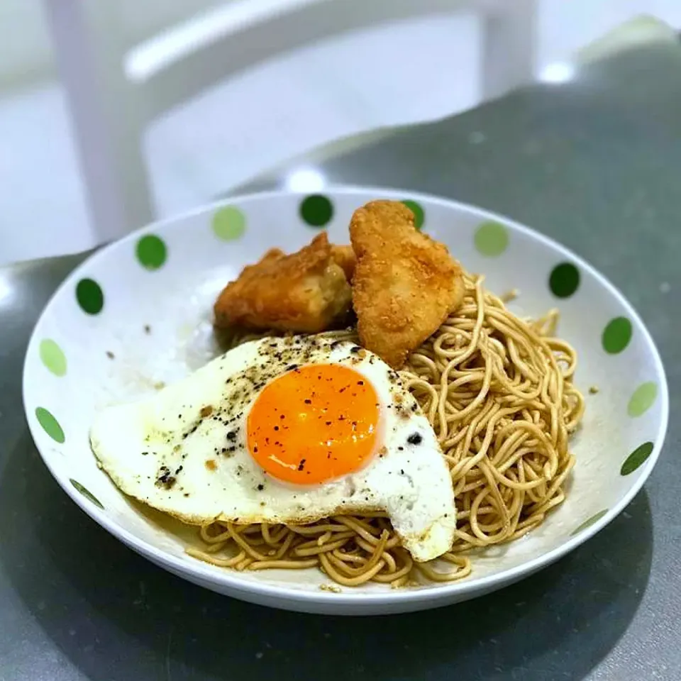 envymaqueen's dish Brunch w/ Sabah Mee + Tilapia Fillet + 🍳|envymaqueenさん