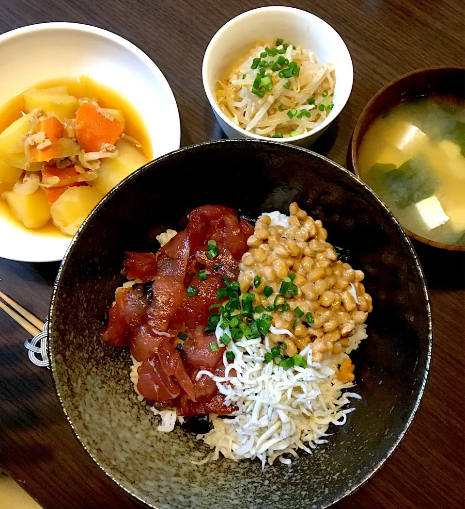 まぐろと納豆のネバネバ丼の晩ご飯|mikaさん