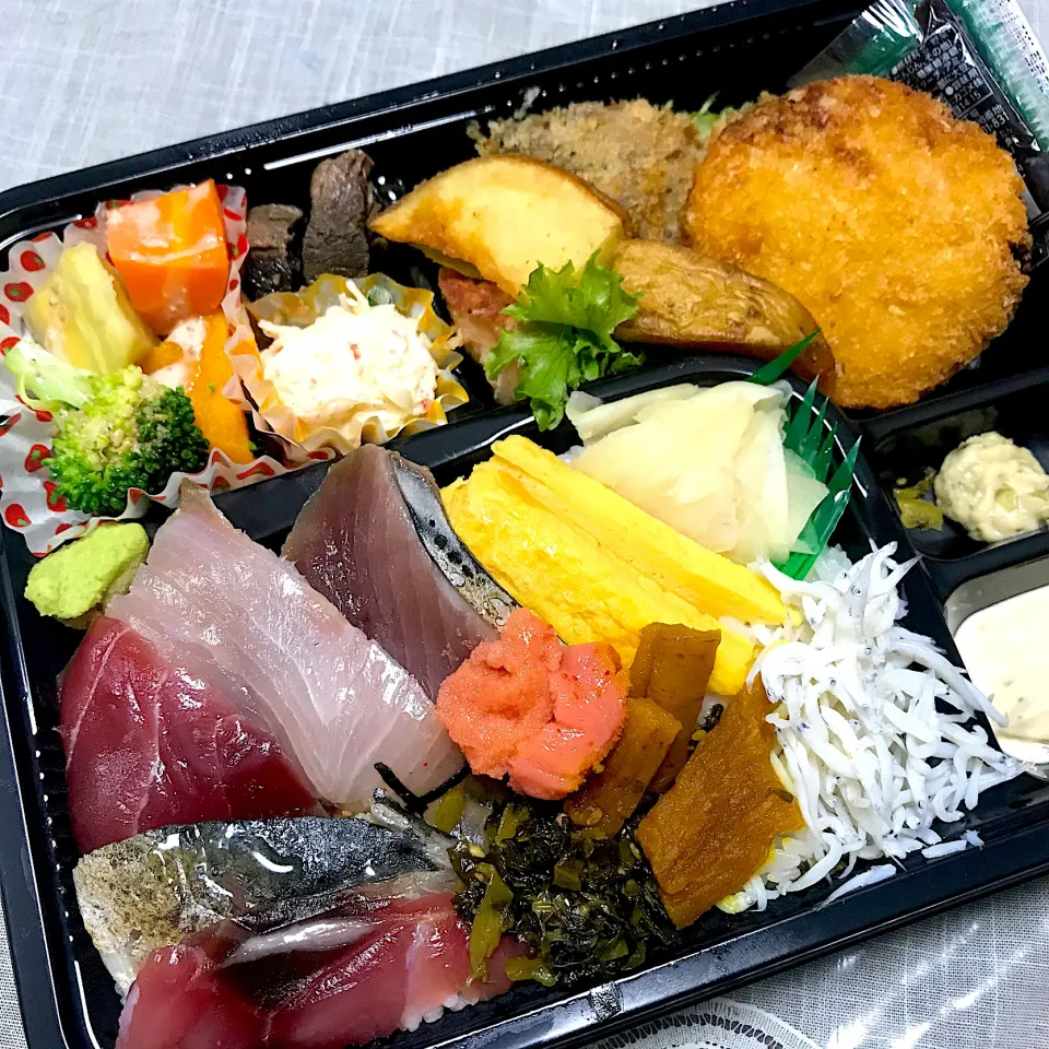 のへそ の 海鮮ちらし寿司弁当|isshyaさん