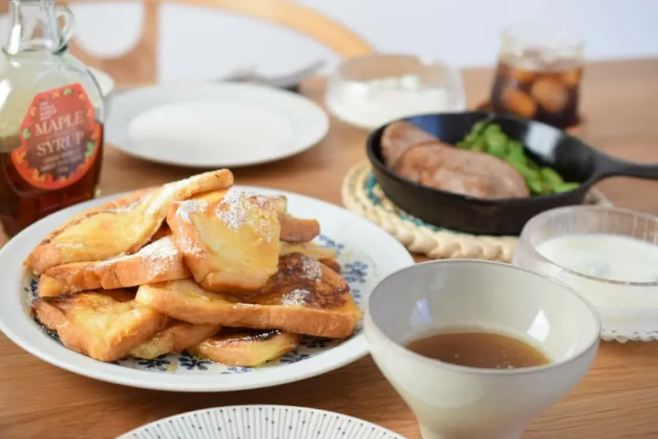 フレンチトーストとソーセージの甘じょっぱ無双ランチ|うにんぱすさん