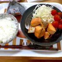 Snapdishの料理写真:サーモン西京味噌|shinobuさん