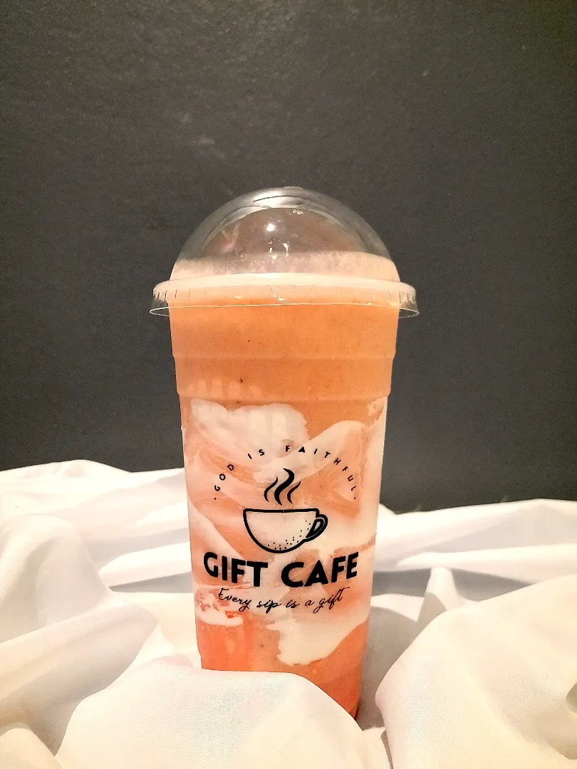 strawberry Banana Frappe|i am SALAD MANさん