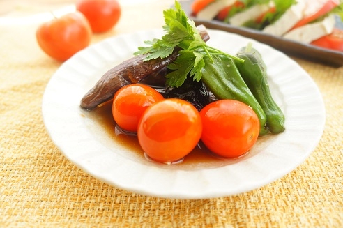 本みりんで夏野菜の洋風揚げ浸し/Applemint | Snapdish[スナップディッシュ] (Id:fcwbia)