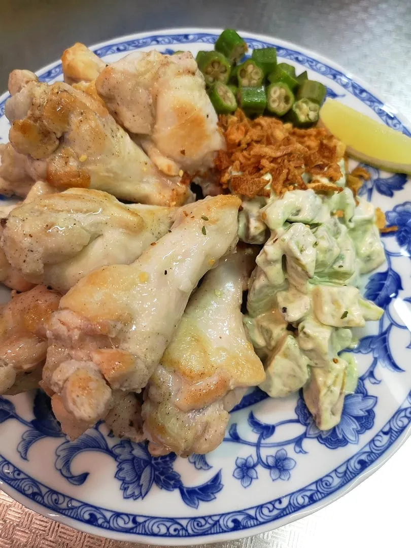 Snapdishの料理写真:鳥手羽元焼き|EKさん