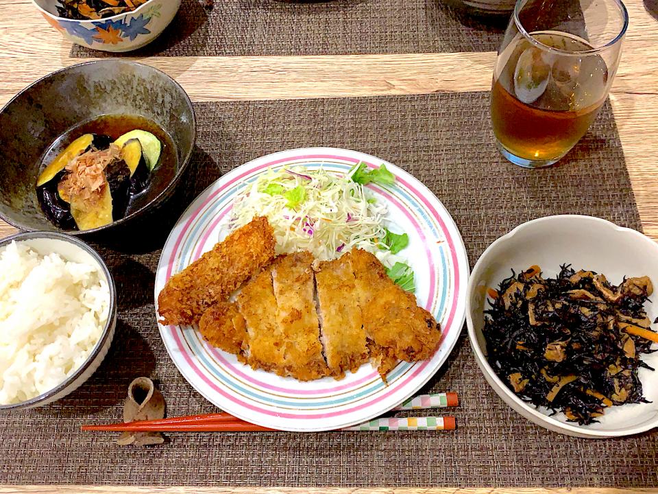 かつ、ひじき、ナス揚げ浸し