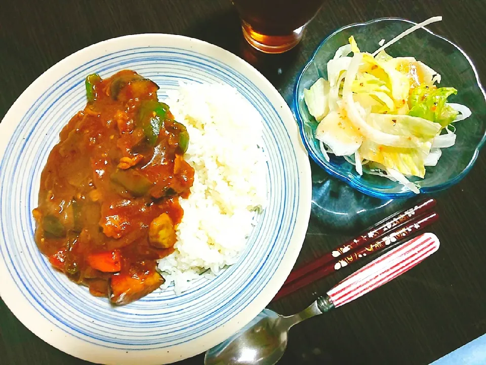 トマトの無水カレー、サラダ|サトリさん