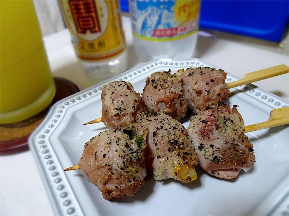 Snapdishの料理写真:トマトのしそ肉巻き|Mickeeさん