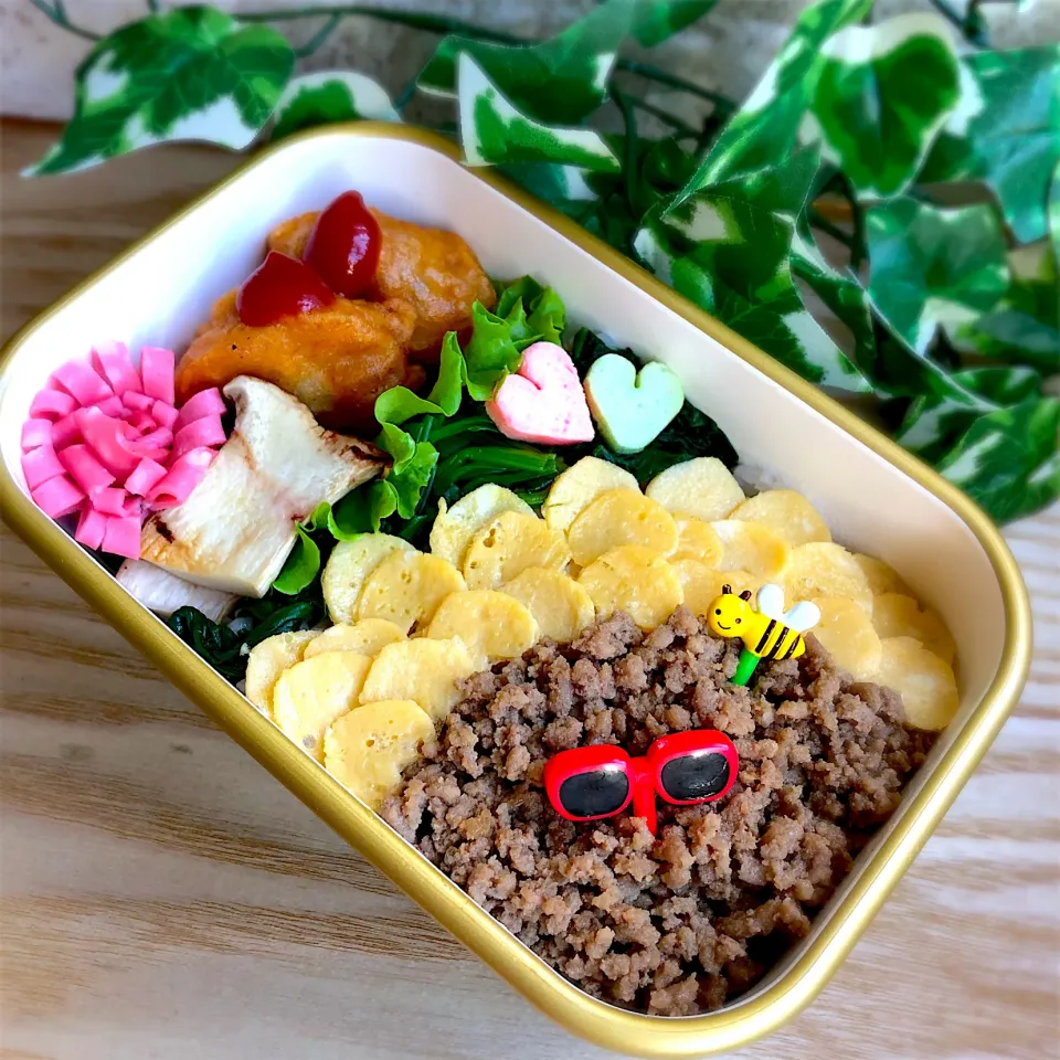 ひまわりみたいなそぼろご飯弁当|みゆ吉さん