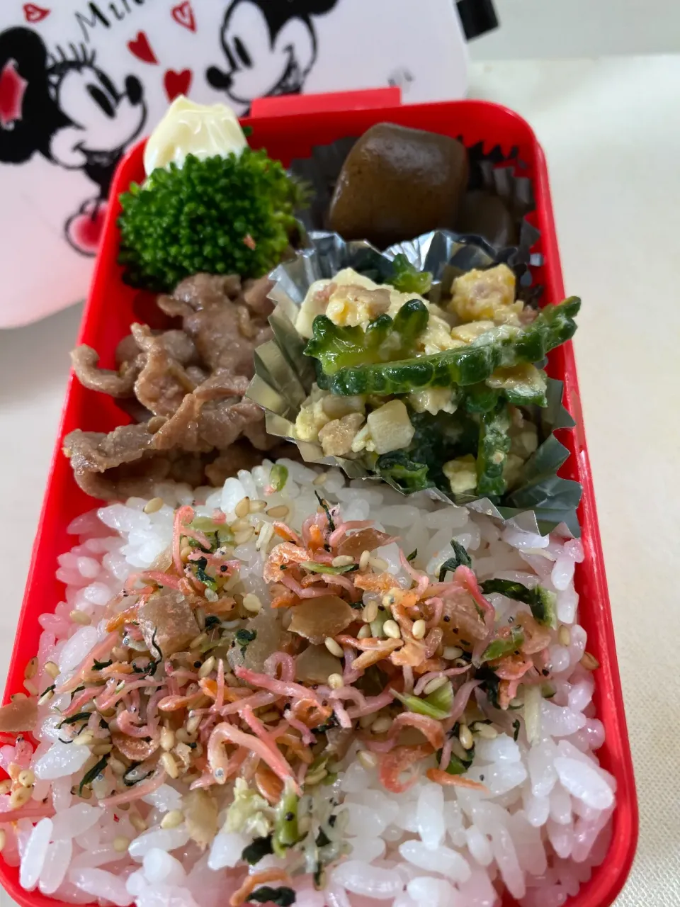 焼肉　ゴーヤチャンプル　玉こんにゃく　ブロッコリー🥦 弁当|Kumiko Kimuraさん