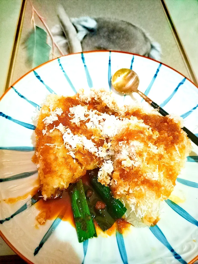 Nonya Kueh Lopes (glutinous rice cakes) with Gula Melaka and grated coconut 🥥|Fatmamaさん