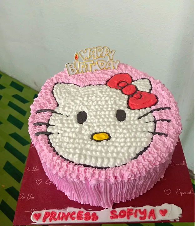 Hello Kitty's Cake|SamRoseさん