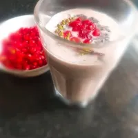 Roasted oats and pomegranate smoothie|Ramya Kurmoliさん