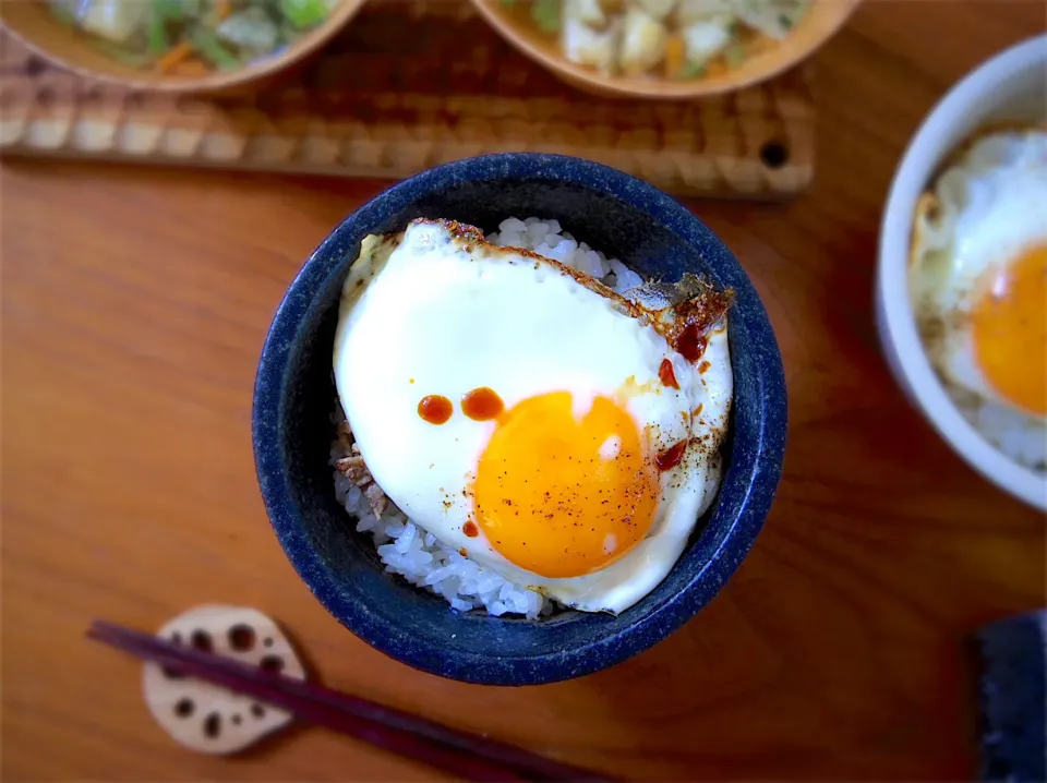 Snapdishの料理写真:目玉焼き丼！MYG！|@chieko_tanabe_さん