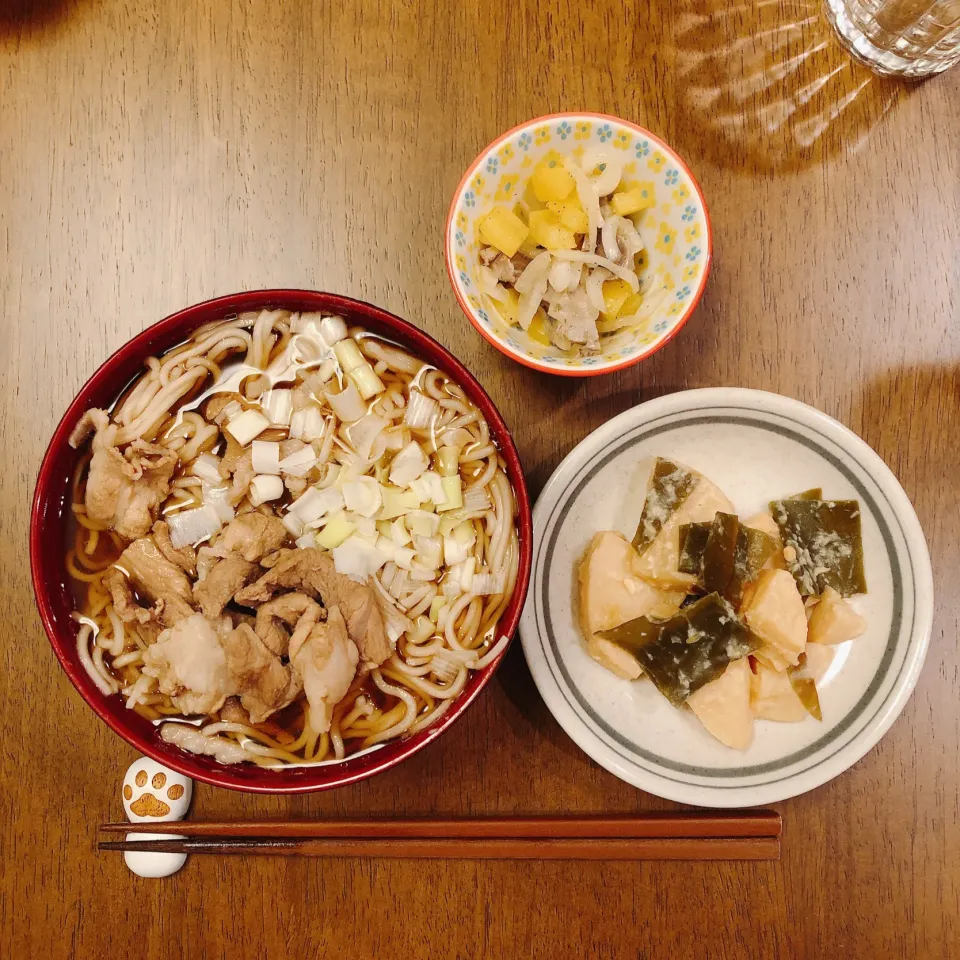 たけのこと昆布の味噌煮、砂肝の塩レモン和え、肉そば|薫子さん