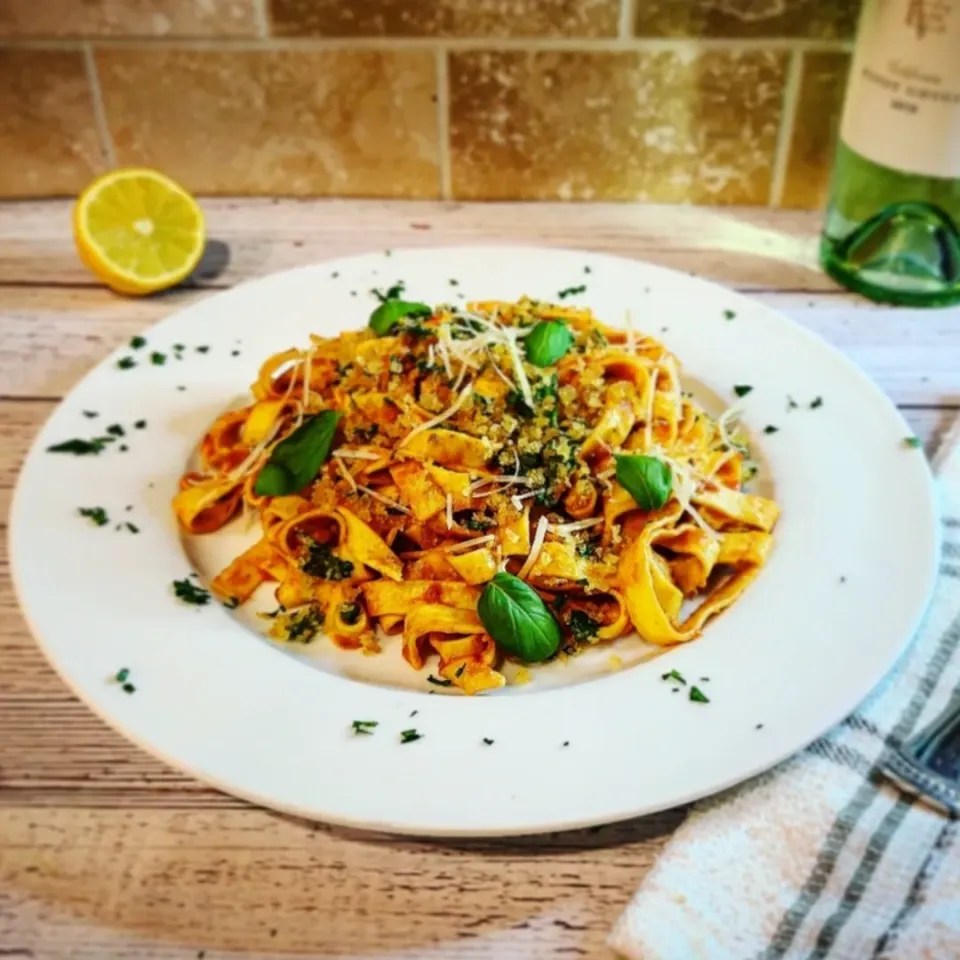 Snapdishの料理写真:Fettuccine with Porcini Mushroom and Truffle Marinara|Jbunny Caféさん