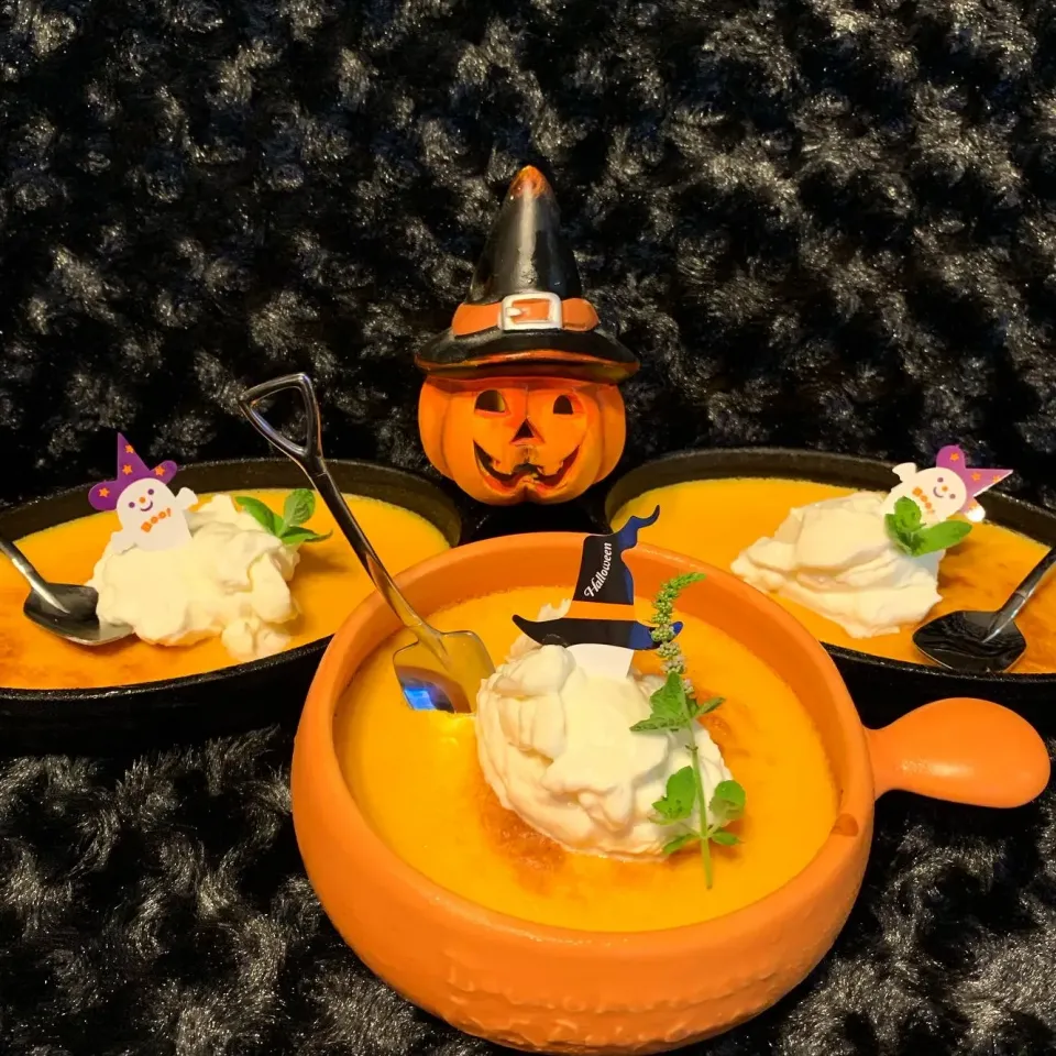 赤いかぼちゃでかぼちゃプリン🎃|みっこちゃんさん