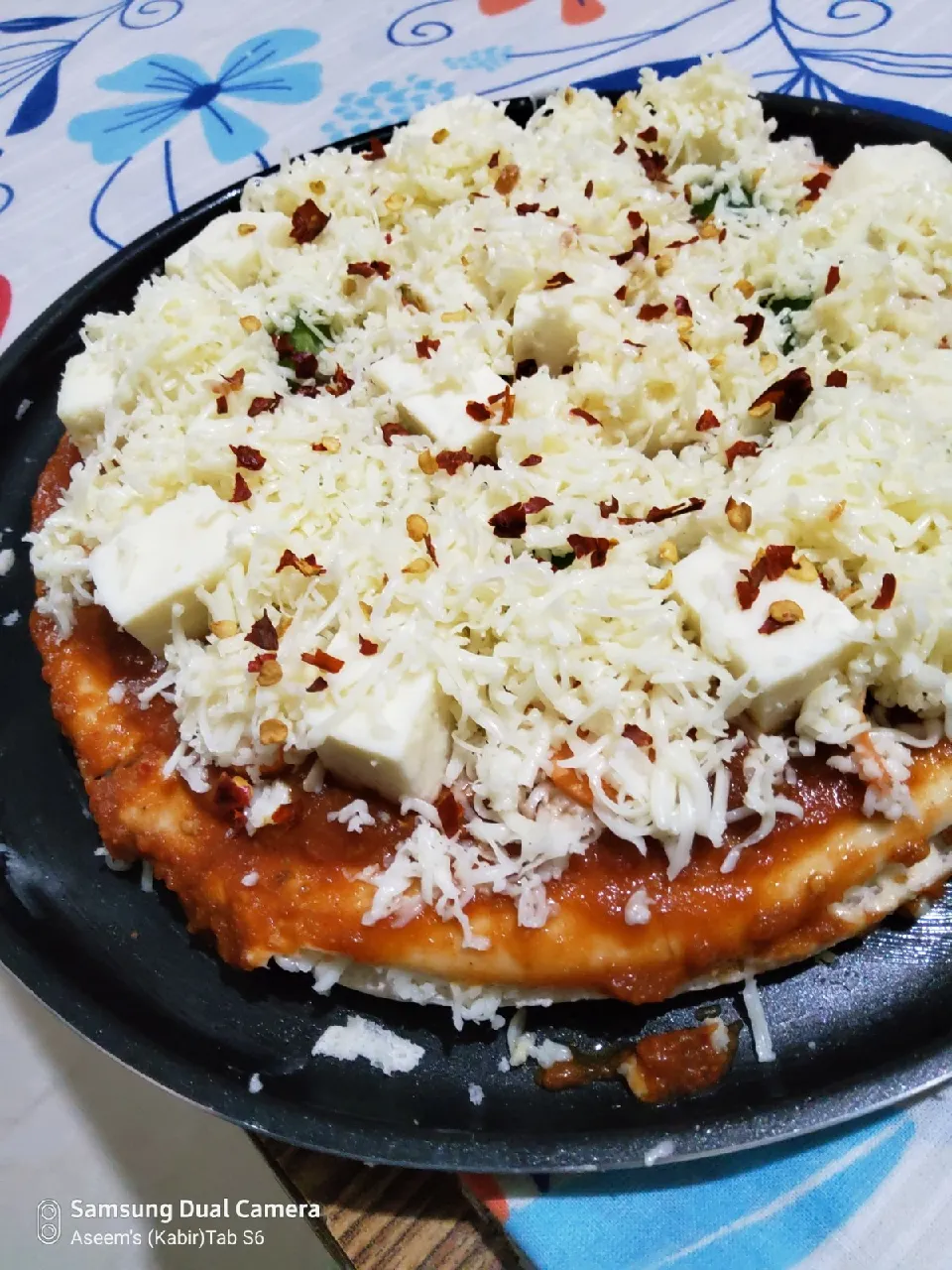 cheese burst pizza preparation|IndianHands🙏さん