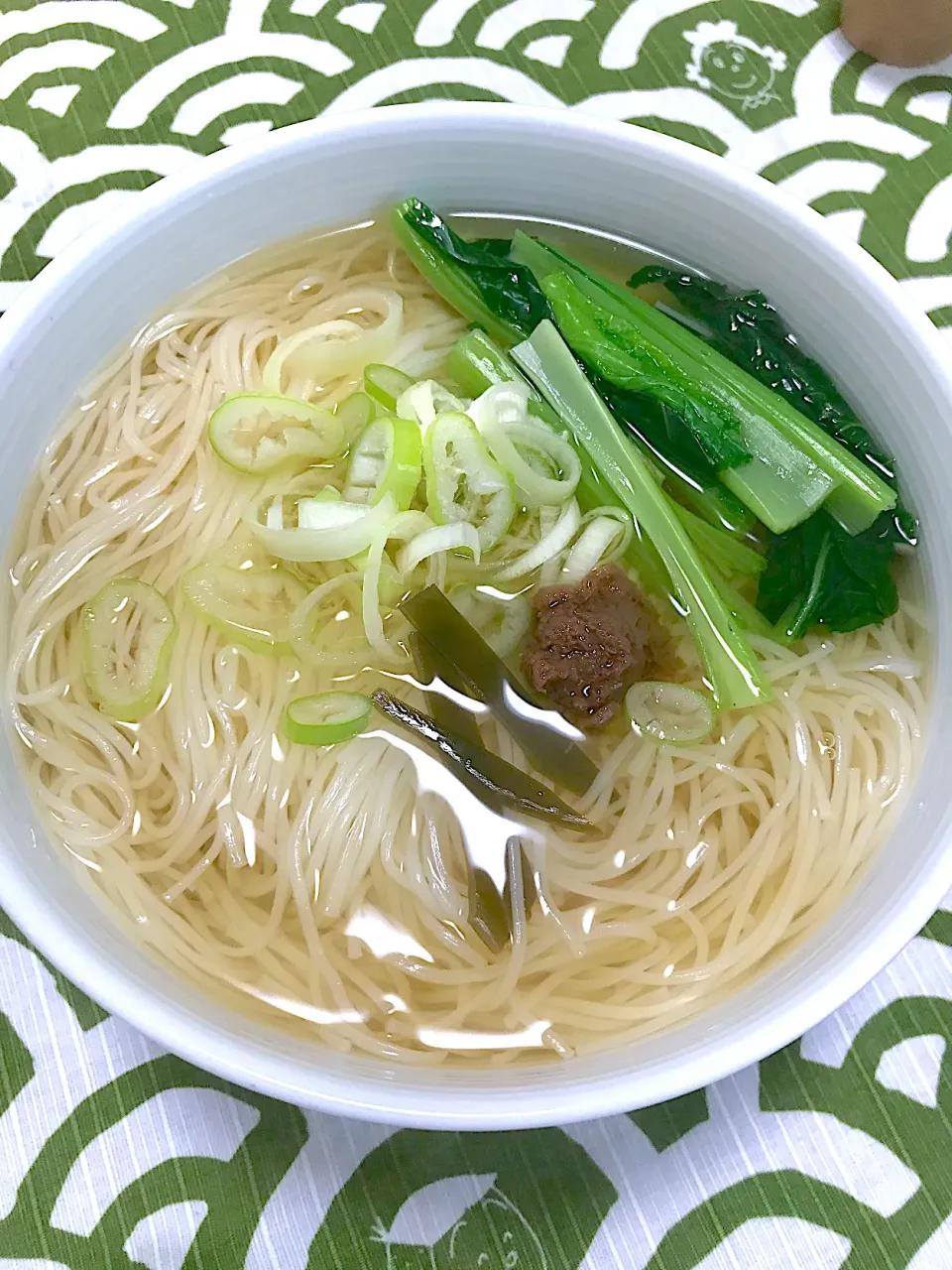 Snapdishの料理写真:おはよう梅昆布茶そうめん|morimi32さん