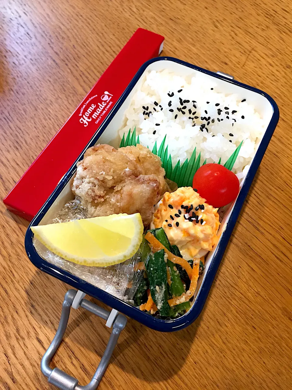 娘ちゃん弁当  鶏の唐揚げ|まつださんさん