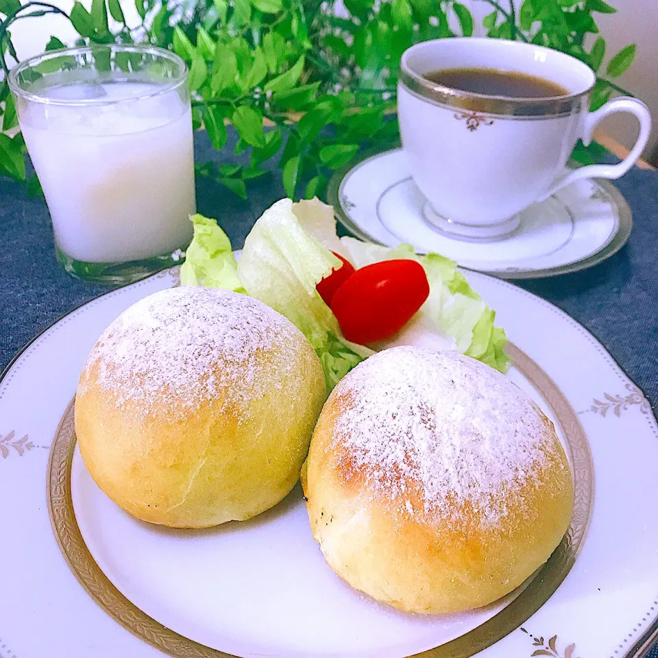 ブランチに久しぶりの🥯丸パン　　　いただきます。😋|Sの食卓さん