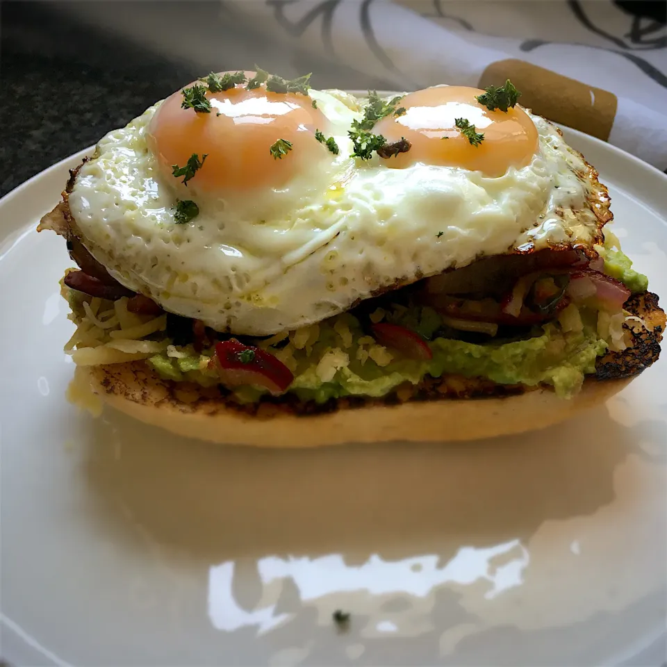 Panini Spare Rib Open Breakfast Sandwich|QueenMbeeさん