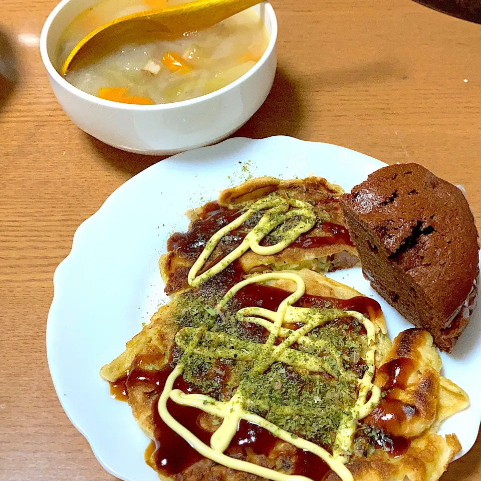 Snapdishの料理写真:残ったお好み焼きと冬瓜スープ|みんみんさん