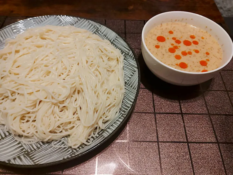 ごま味噌ラー油つけ麺風そうめん|なつこさん