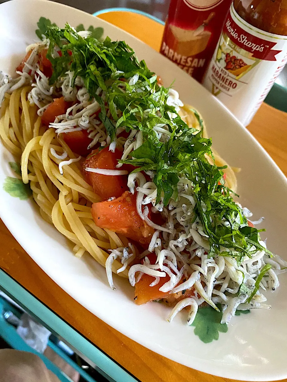 フレッシュトマトと釜揚げシラスのパスタ🍝|こなちゅんさん