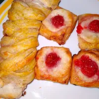 Snapdishの料理写真:puff pastry😍|kieshieさん