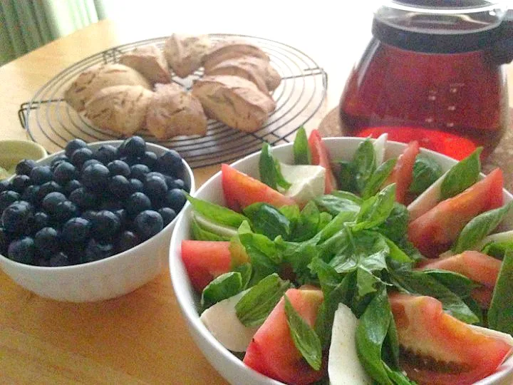 Snapdishの料理写真:✽山盛りブルーベリーの朝食✽|＊抹茶＊さん