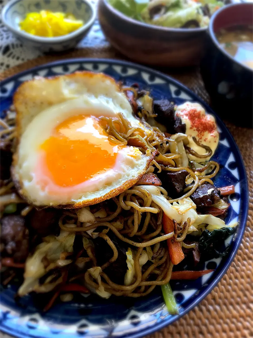 Snapdishの料理写真:ステーキ🥩焼きそば😋|Tina Tomoko😋さん