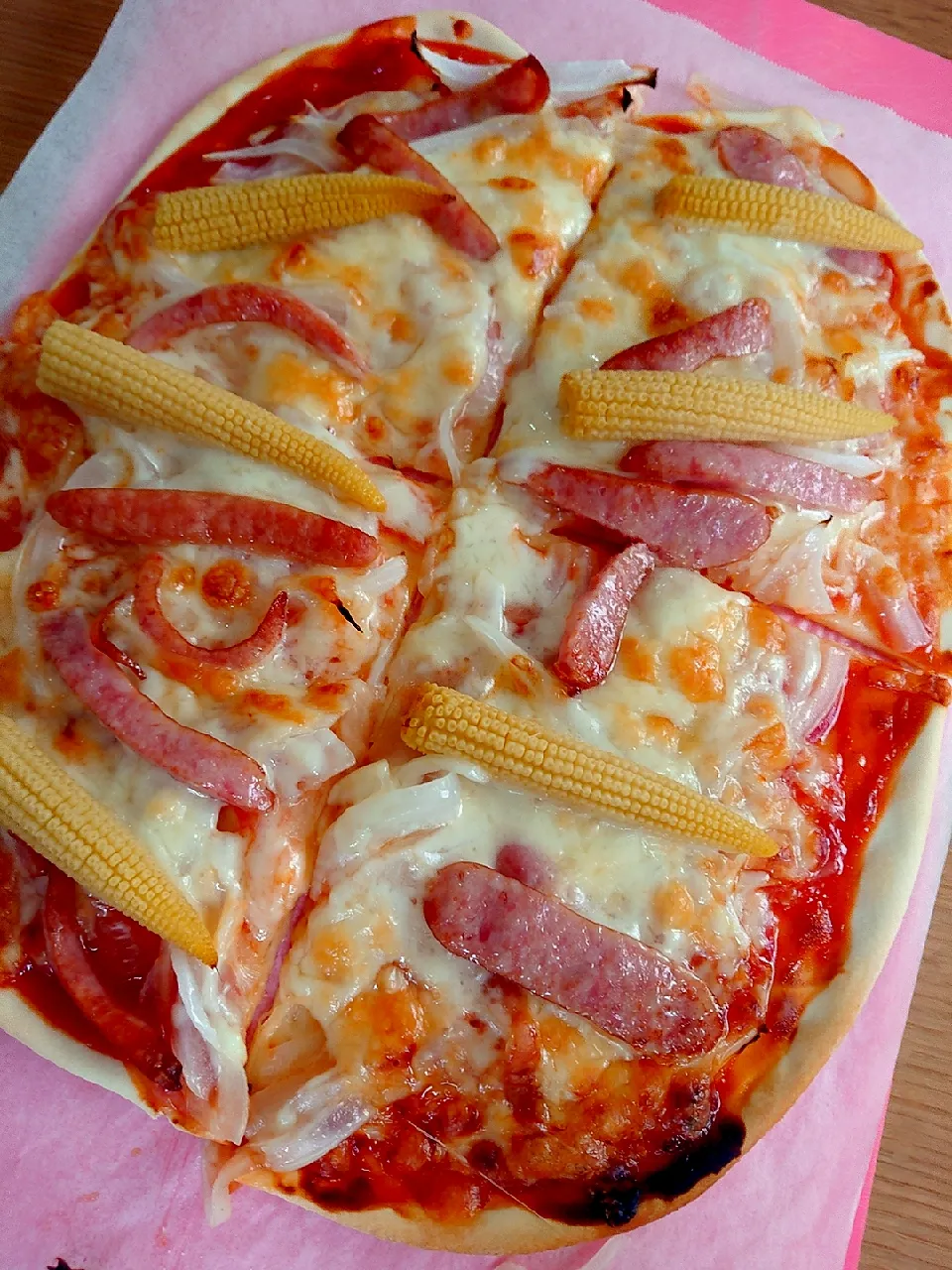 Snapdishの料理写真:生地から手作りおうちピザ😋🍕|みぽりん♪さん