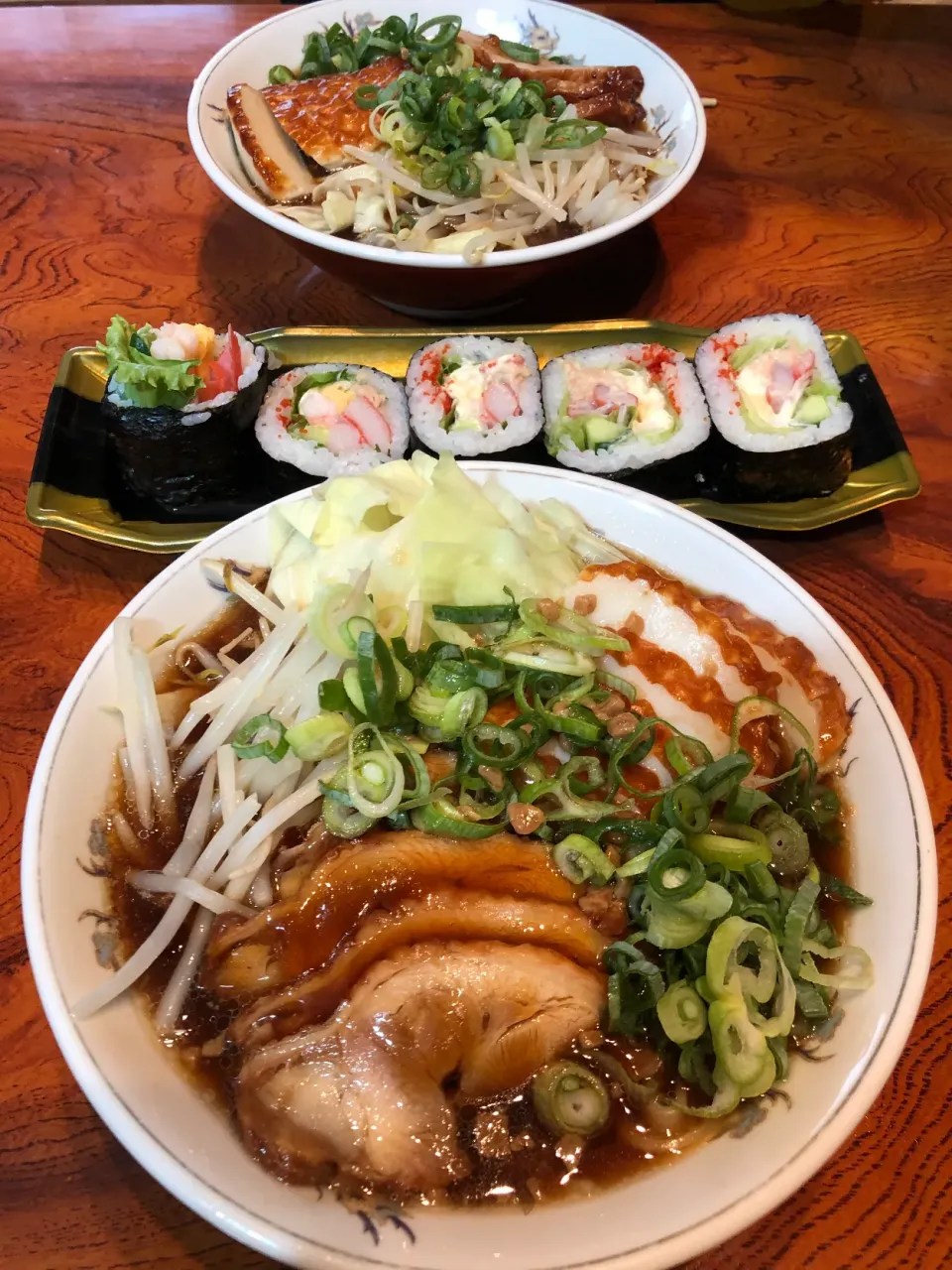 お土産の尾道ラーメンに色々トッピング🍜😋|すかラインさん