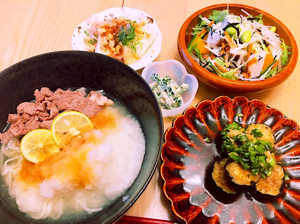 Snapdishの料理写真:今日の夕食　すだちおろし牛しゃぶうどん|ふわ猫はなちゃんさん